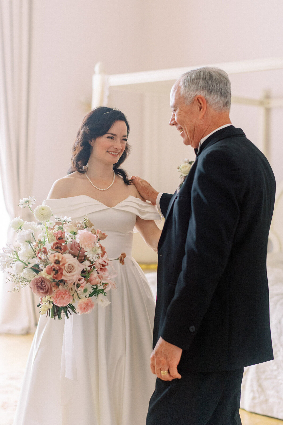 Maïlys Fortune Photography Husband Wife Wedding Weddings Photography France Switzerland Italy Timeless Dreamy Imagery Bilingual French English Destination Weddings Destination Wedding Provence French Riviera Paris Lake Como Tuscany64