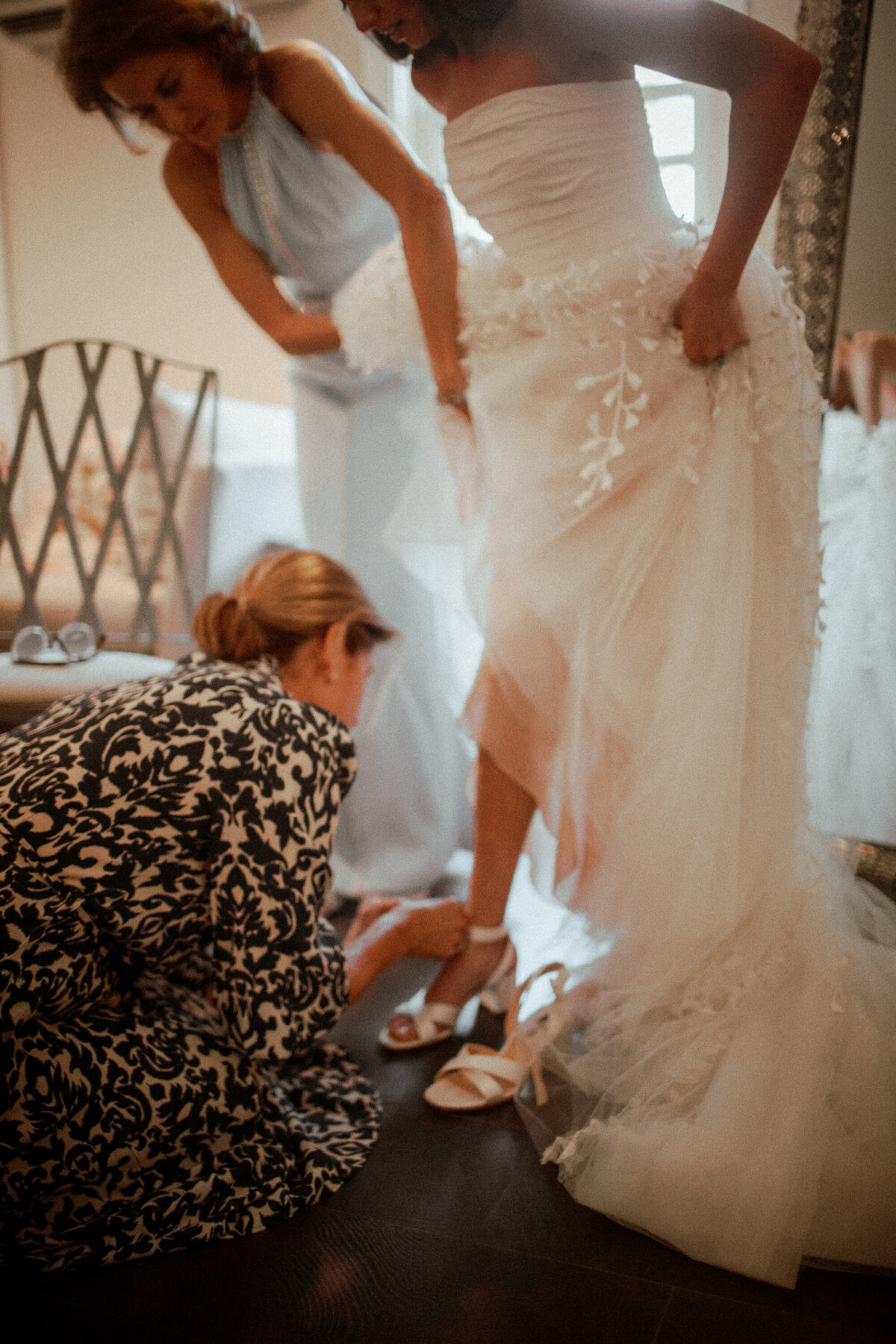 meg-smith-napa-wedding-beaulieuu-garden00003