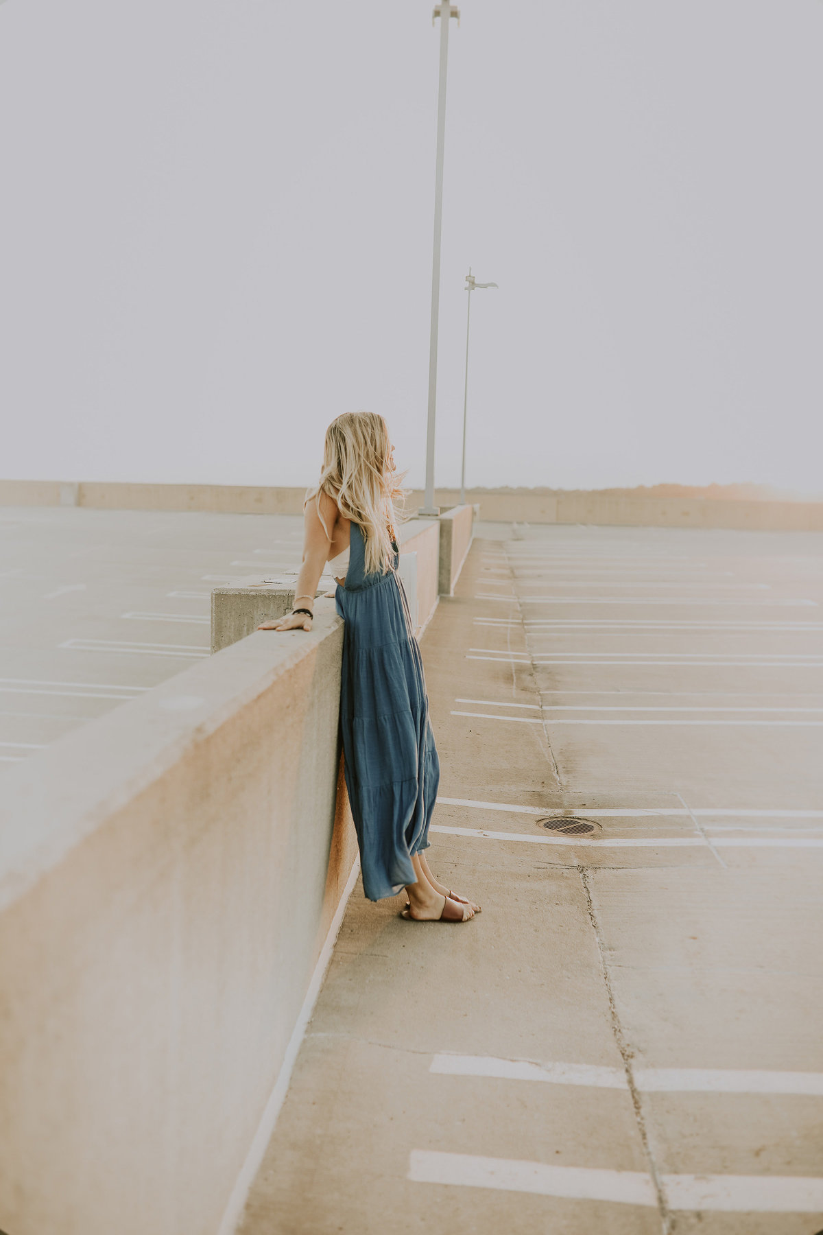 DARLING HQ –– emma-dau-1380874-unsplash