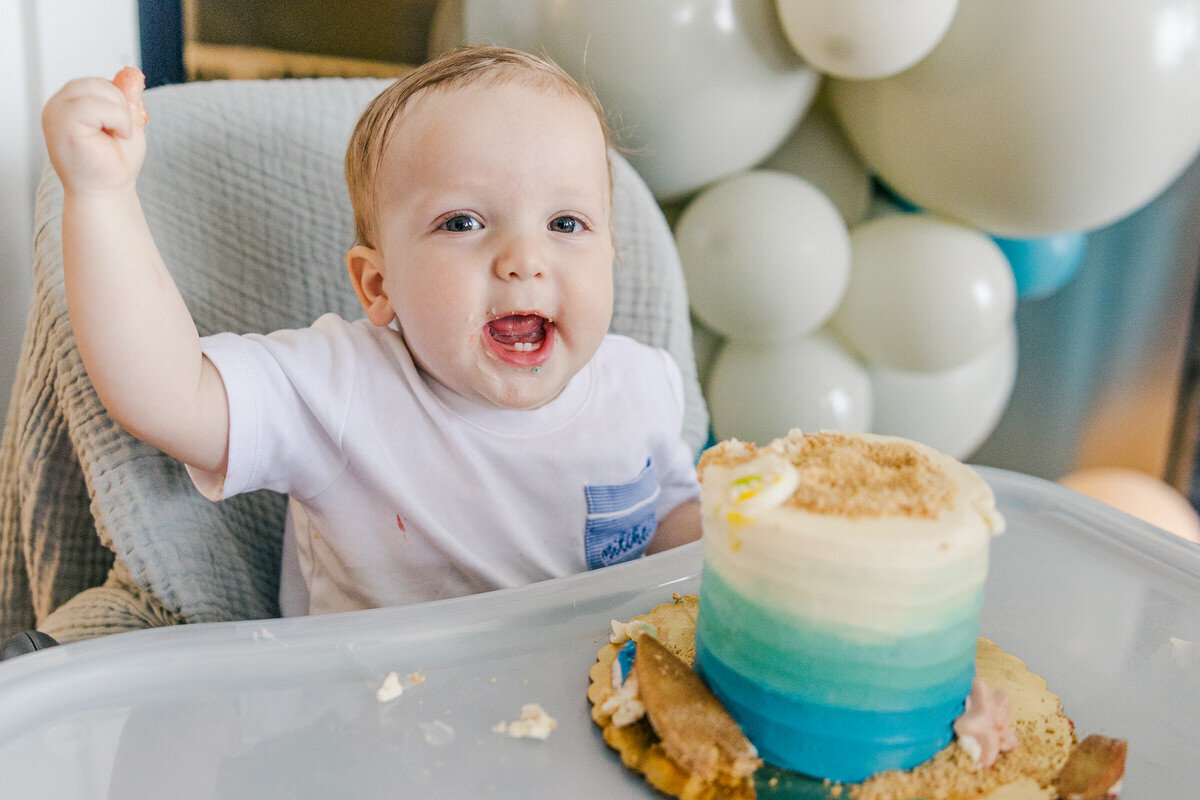 smash cake photos for 1st birthday