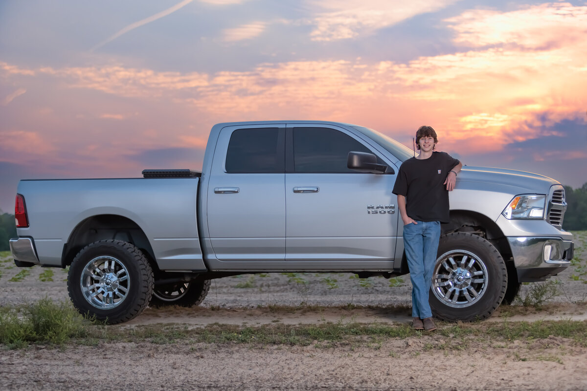 Holly Springs Guy senior portraits with his truck