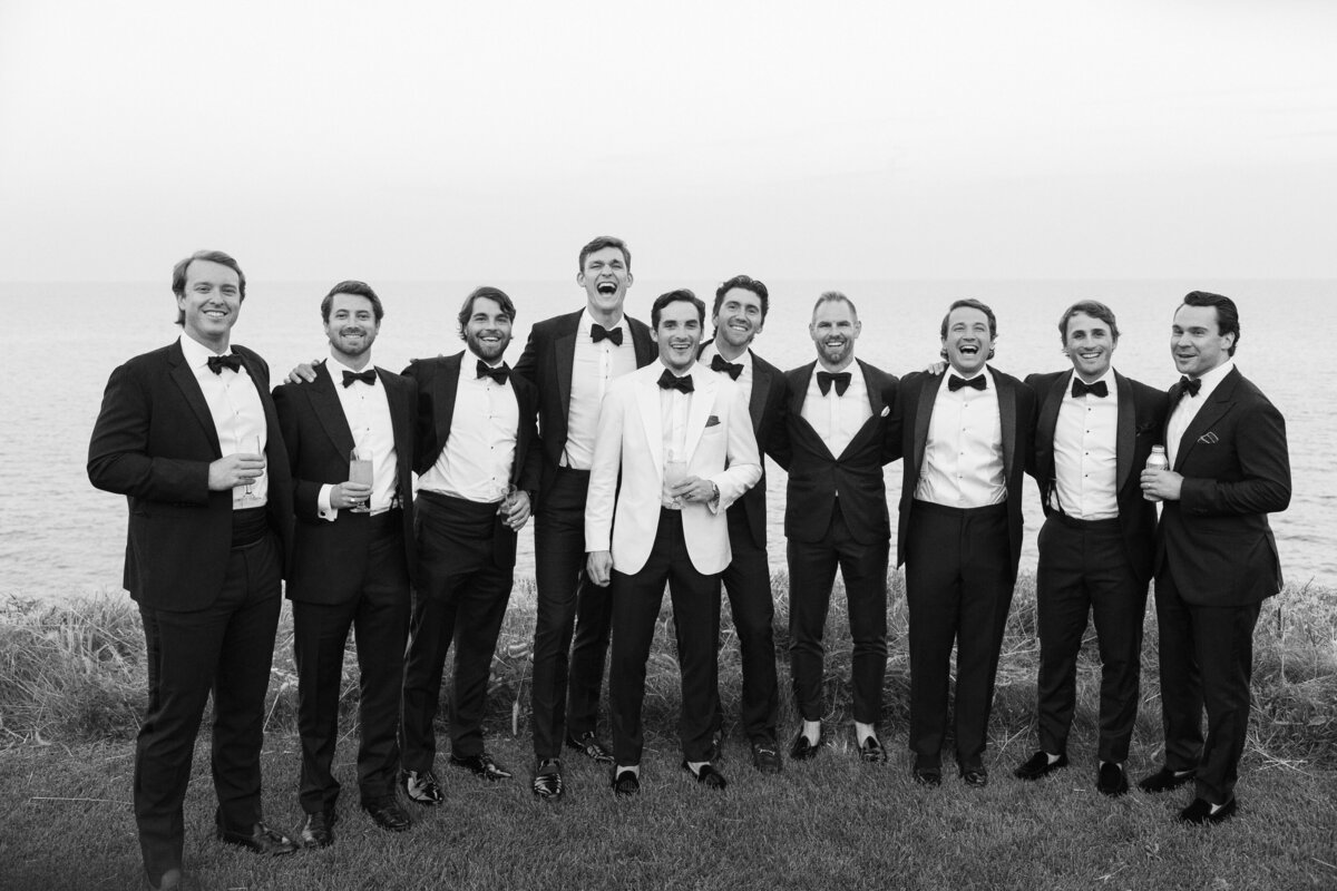 shoreacres-lake-bluff-tent-wedding-by-olivialeigh-80