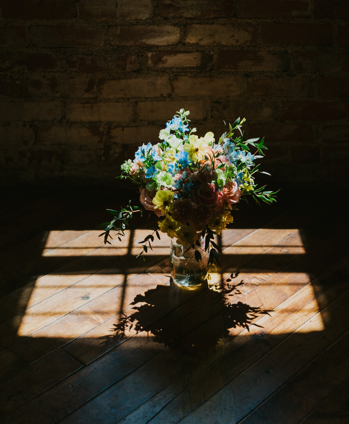 Wedding floral arrangement centerpiece, detail shot in Indiana wedding.