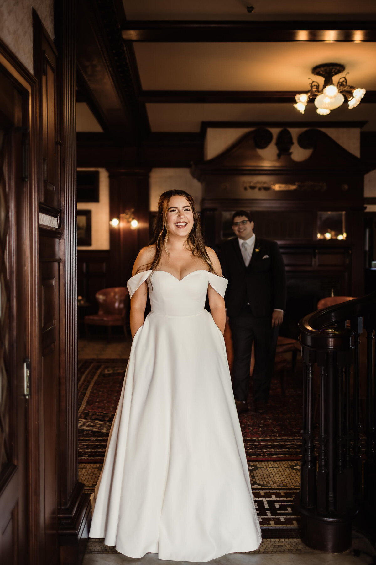 Nicole-Marcelle-Photography_073_squantum-association-wedding-emma-greg