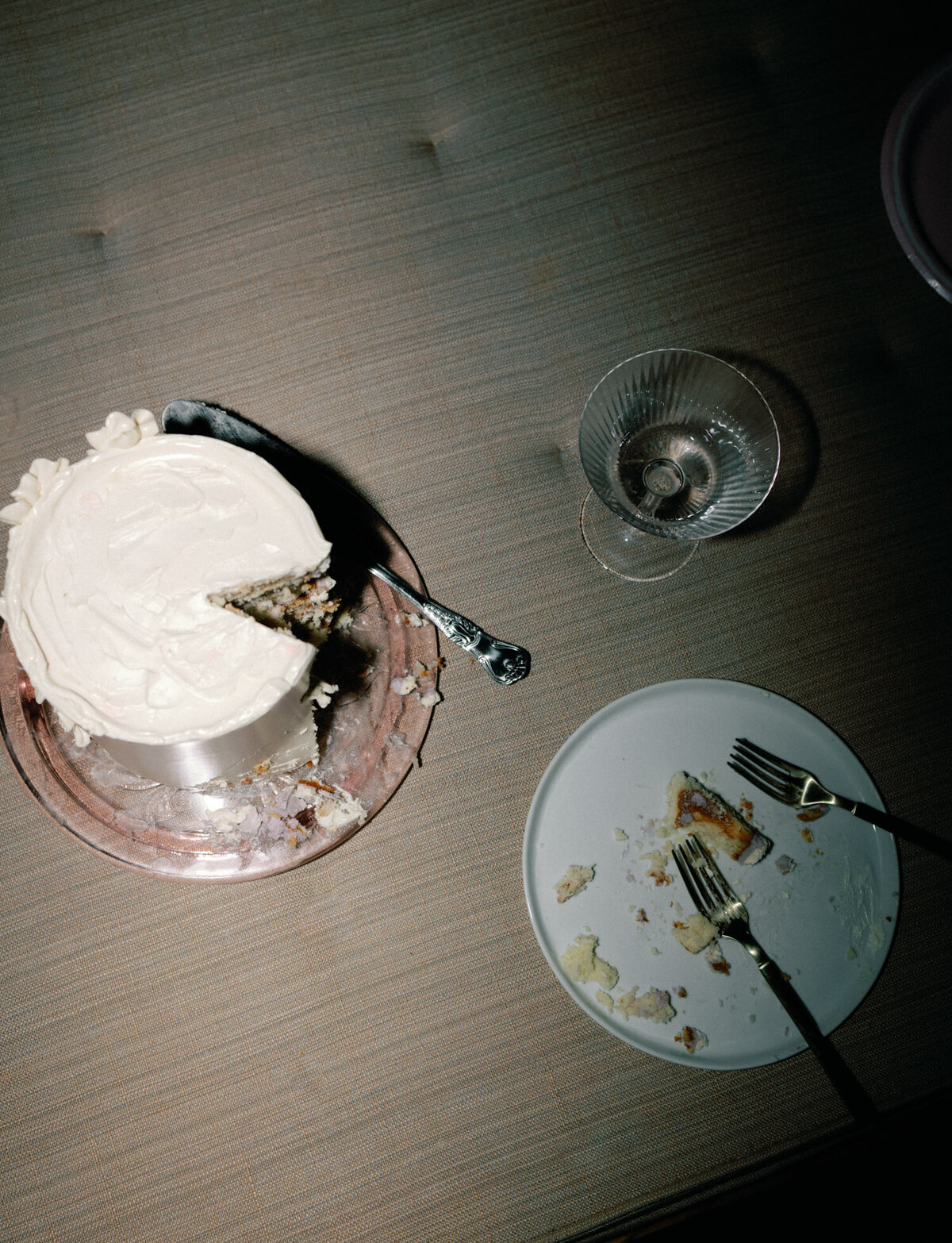 Cut cake aftermath, natural wedding photography, candid moment at Shinola Hotel
