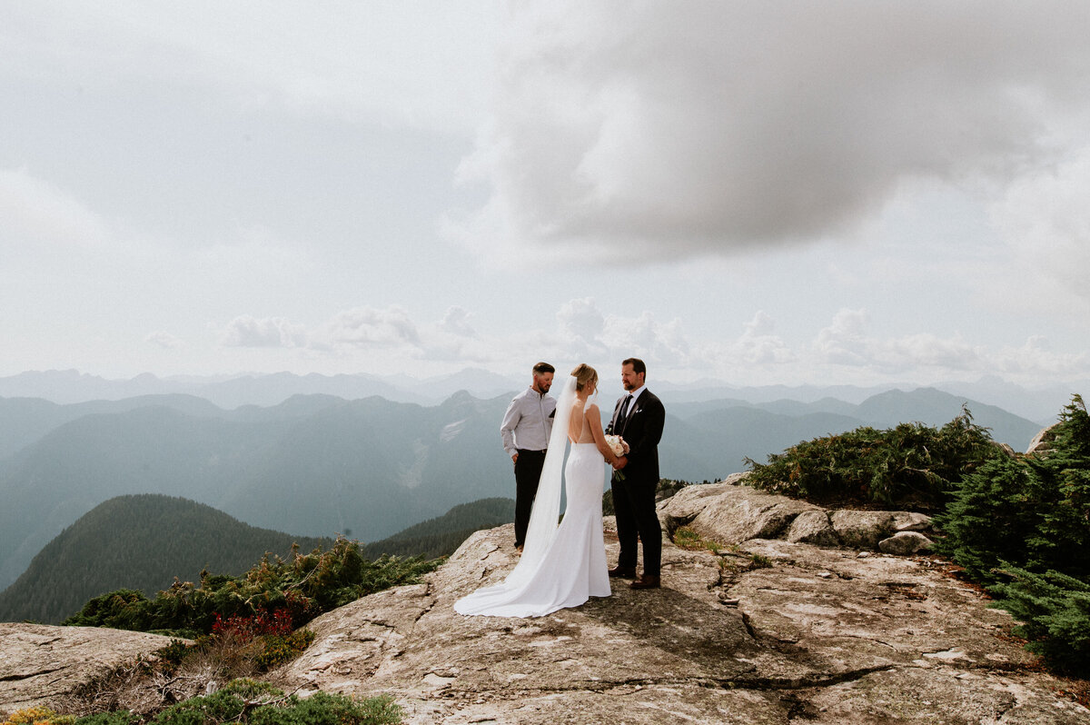 Amy-Jordan_Sky_Helicopters_Elopement-1138