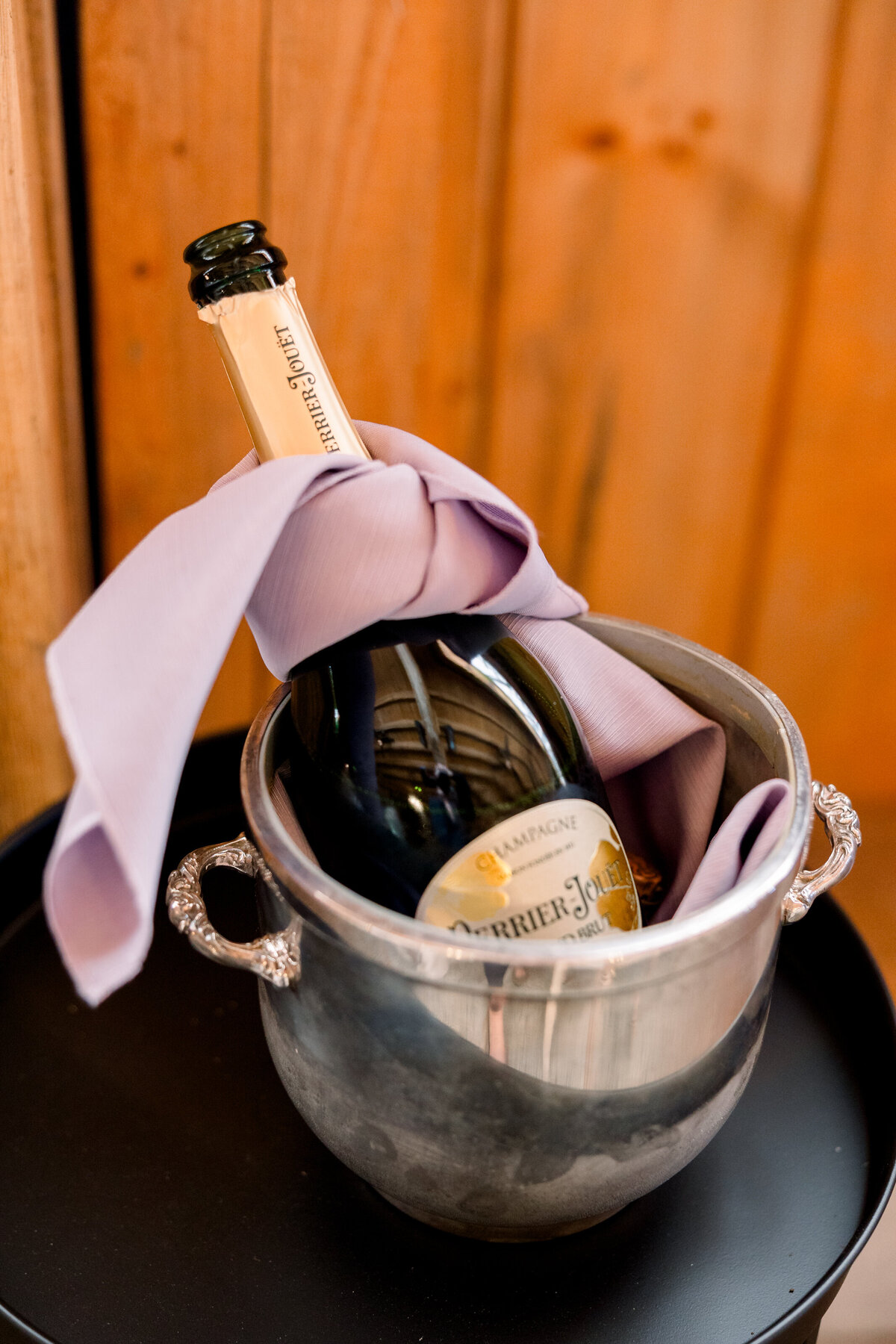 sweetheart-table-champagne-bottle