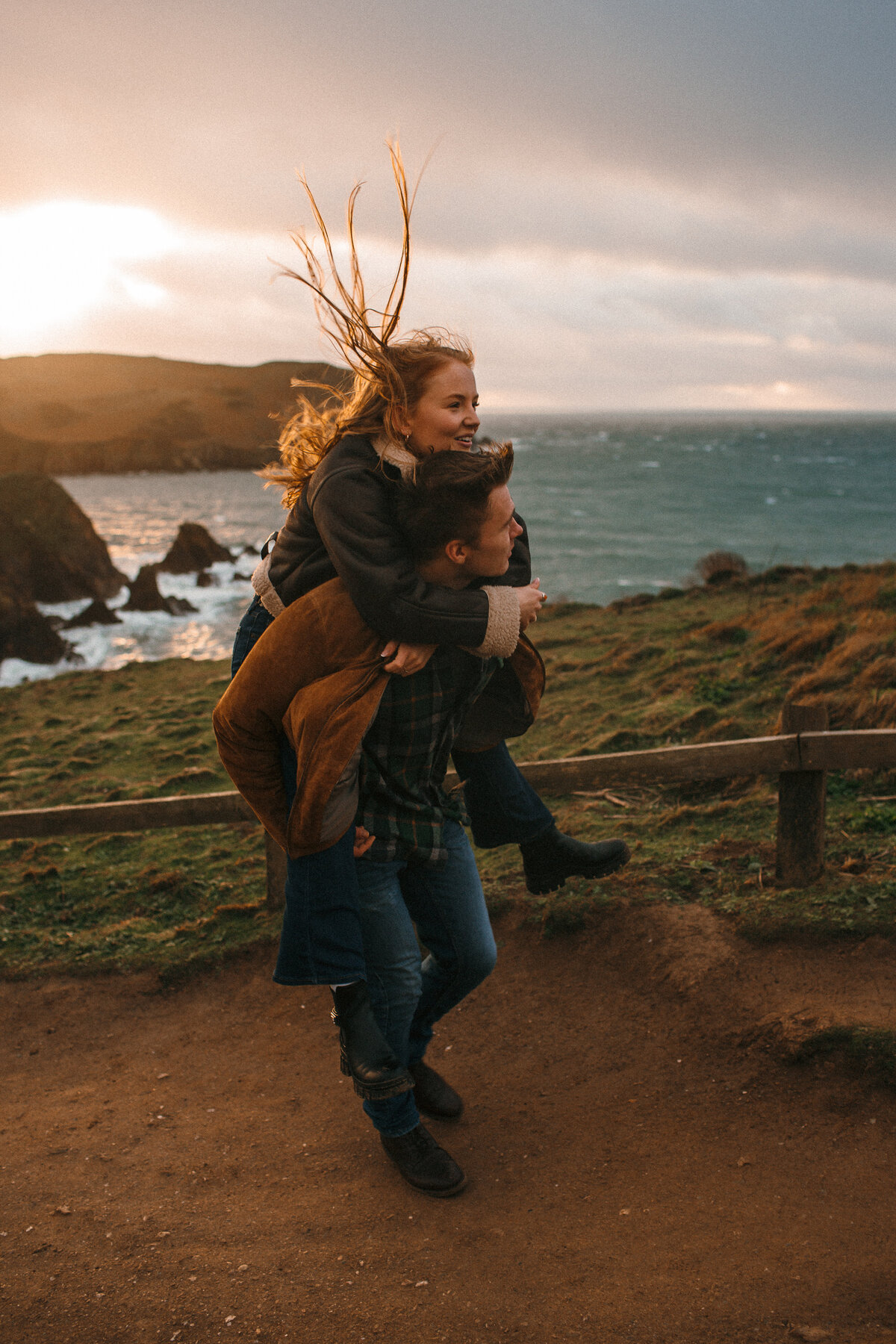 Engagement shoot_couples session_wild winter shoot_Hope Cove_023