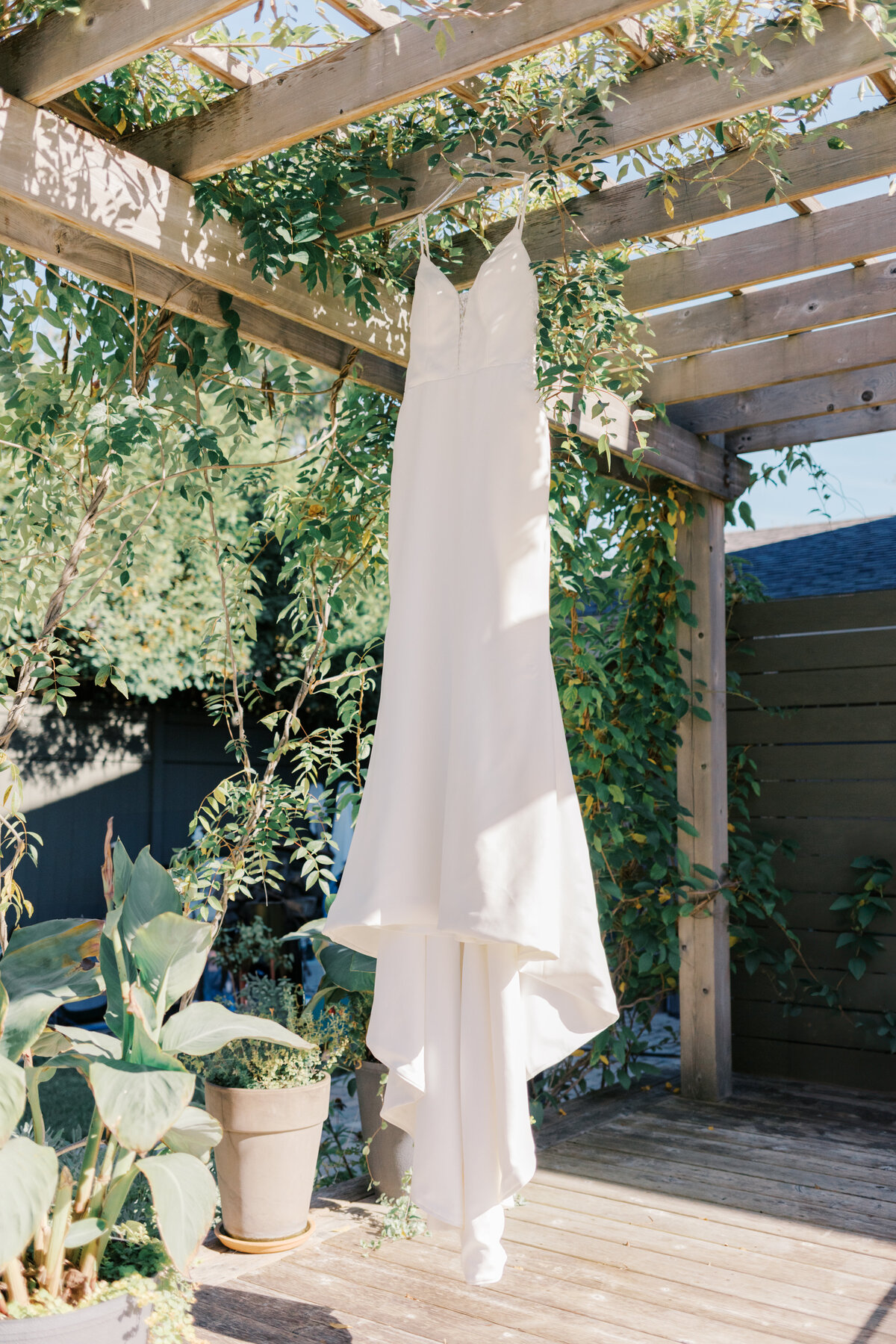 Gabriella & Connor Wedding Sneak Peeks-18