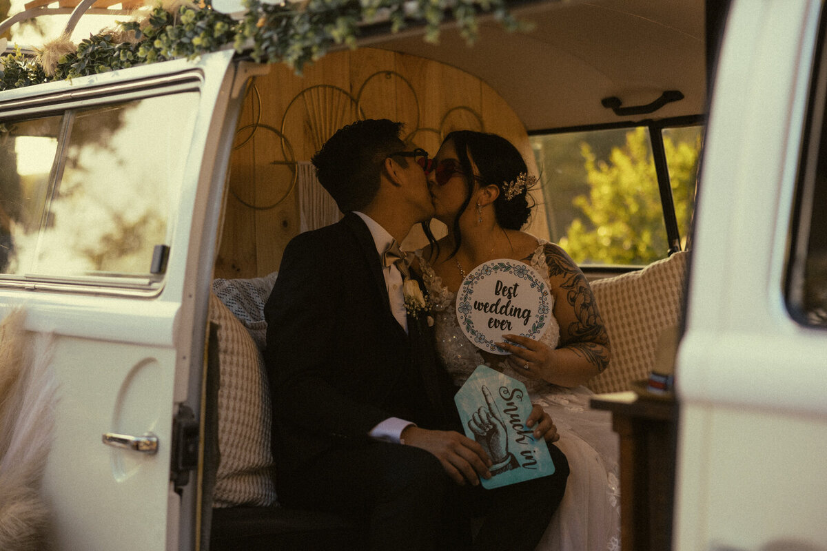 Thuy Tran Photos captures photos of couples, engagements and weddings in San Diego