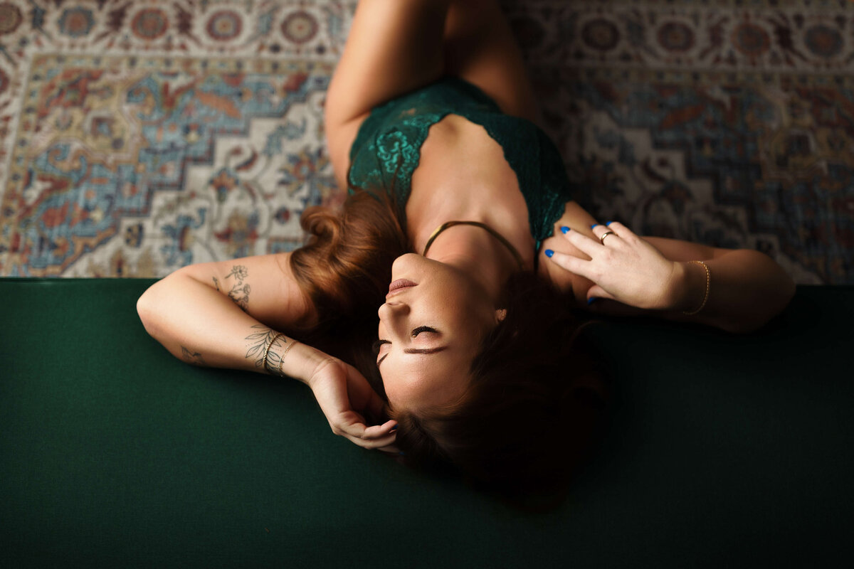 best boudoir photographer NWA, NWA boudoir portrait studio, glamour boudoir photoshoot near me NWA