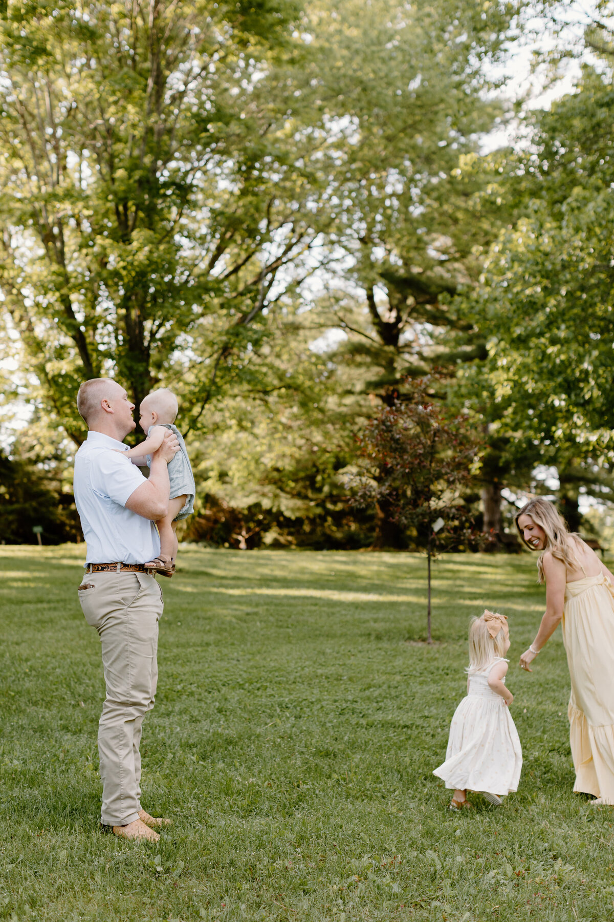christina_ney_photography_wedding_engagement_lifestyle_photographer_dubuque_iowa_wedding_planning_assistance_adventurous_bold_laidback Family Photography38