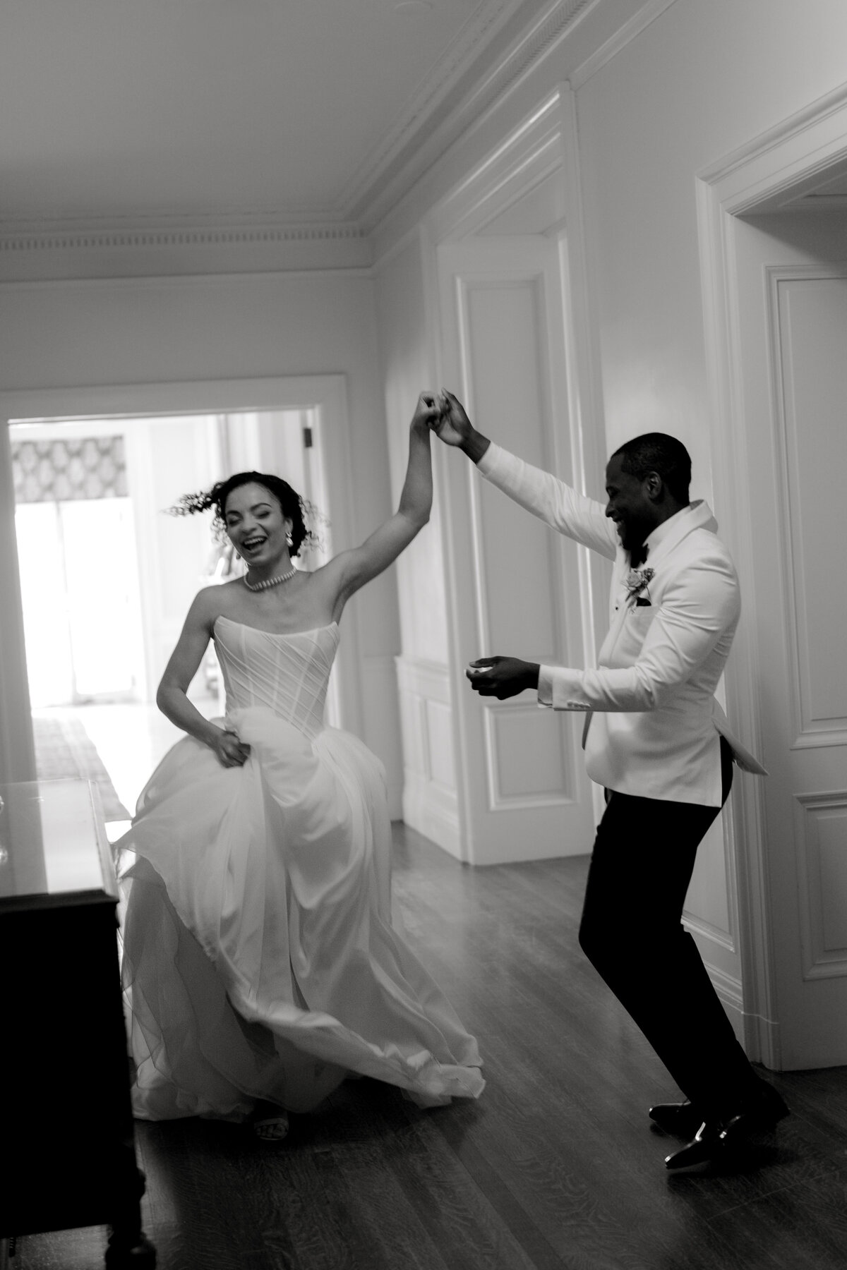 Caprio-Captured-Photography-AldrichMansionWedding-329