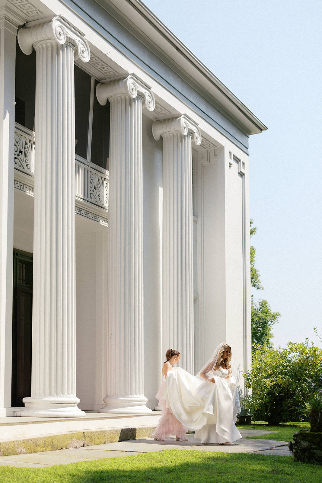 Pink destination wedding in newport-Halie Child Photography-14