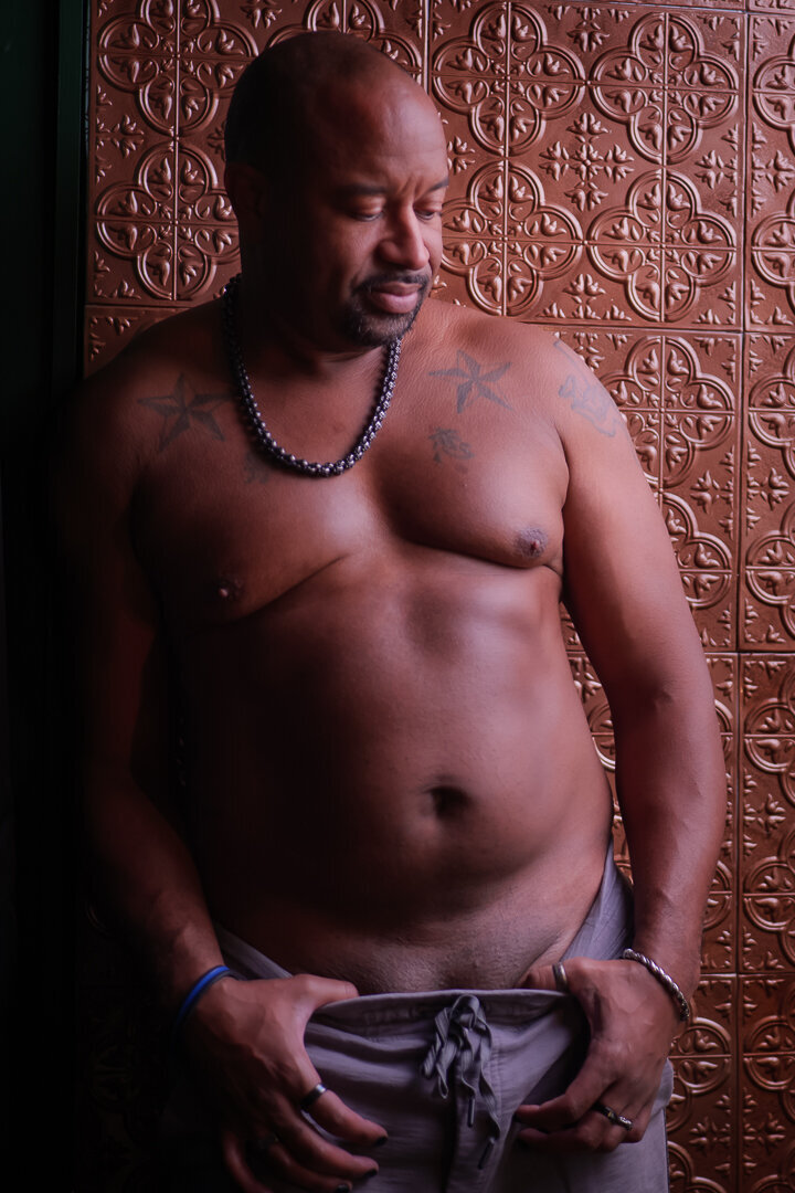 dallas-boudoir-photography-bepresentstudios-JT_graysweatpants-23