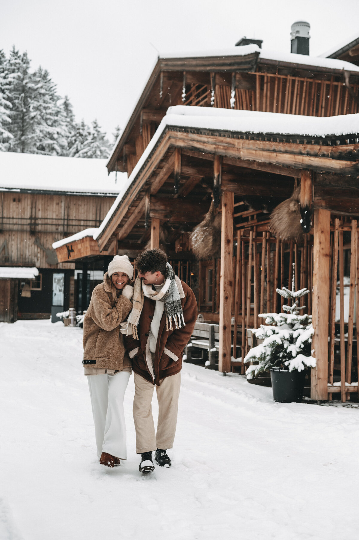 aussenaufnahme-winter-mariaalm-jufenalm75