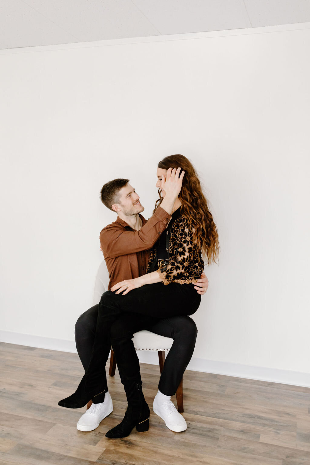 christina_ney_photography_wedding_engagement_lifestyle_photographer_dubuque_iowa_wedding_planning_assistance_adventurous_bold_laidback Family Photography40