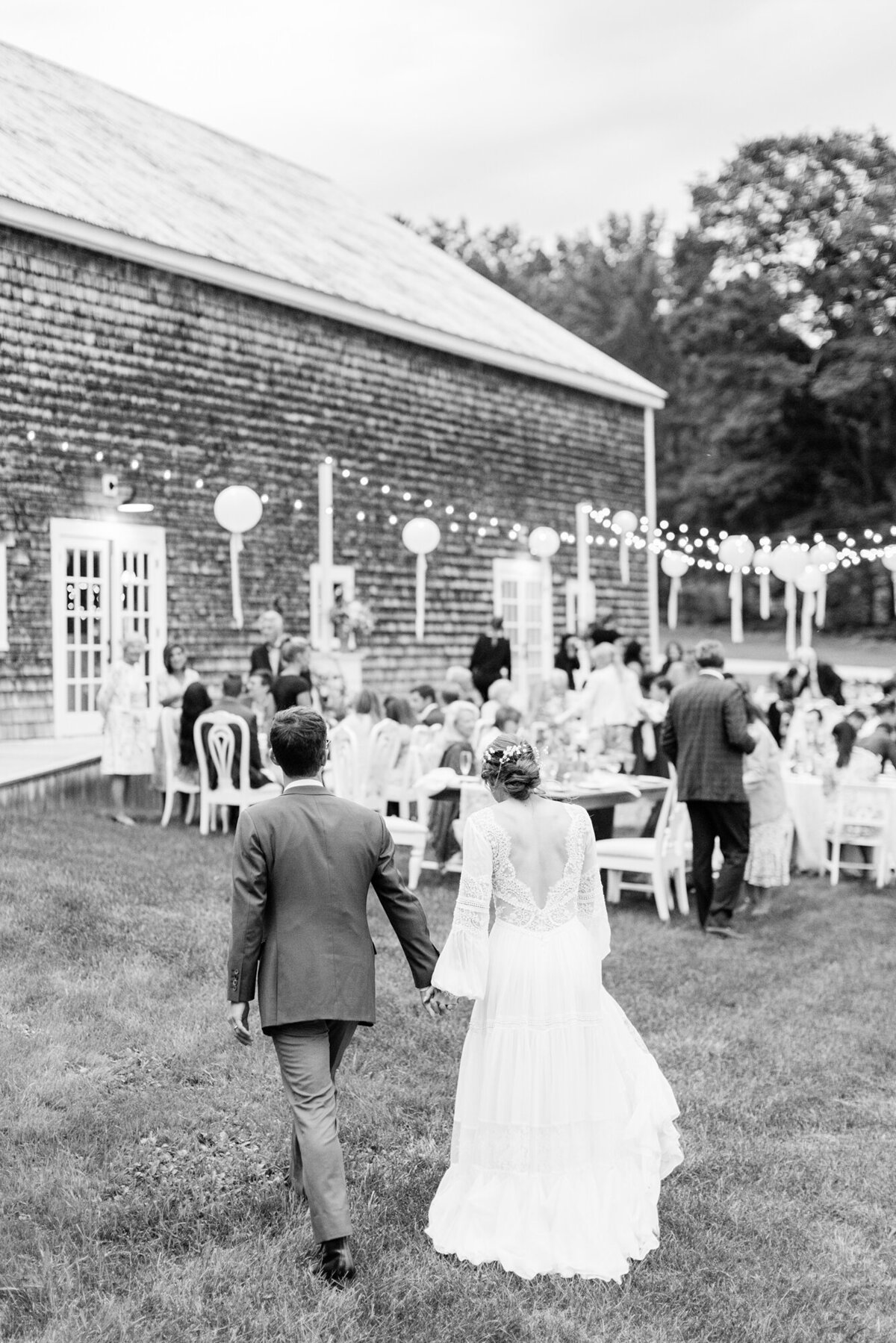 Cunningham-Farm-Boho-Colorful-Maine-Wedding-Photography_0063