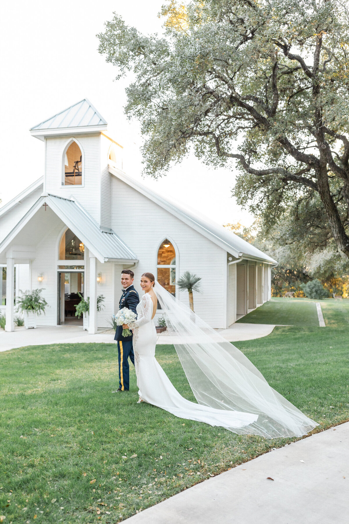 Amy&Charlie-sneakpeek-55