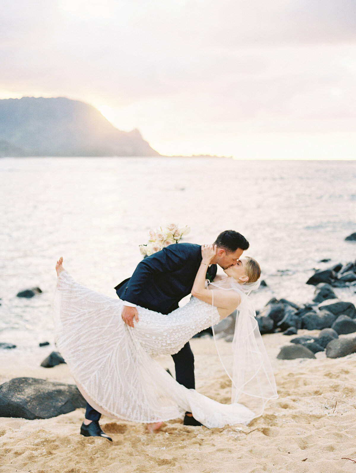 Kauai Wedding photographer Mami Wyckoff Photography engagement family maternity portrait 175