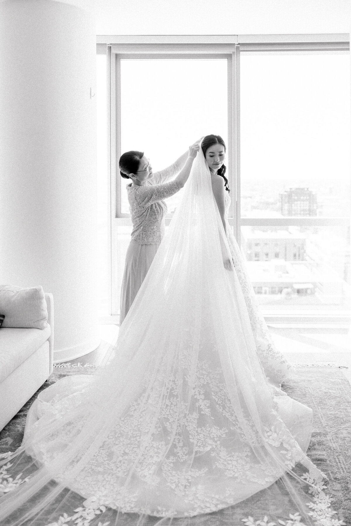 Lexi Benjamin Photography_Adler Planetarium Wedding_05.25.24-37