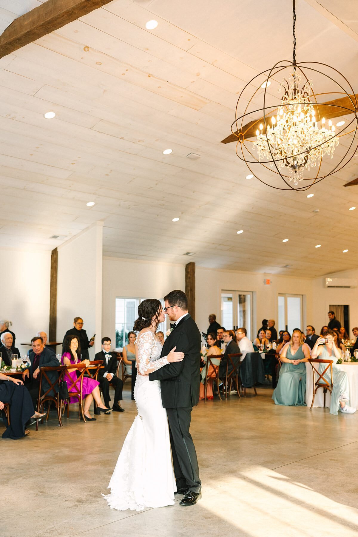 Bride and Groom Wedding Portaits Kelynn and Mathew Evansville Owensboro361