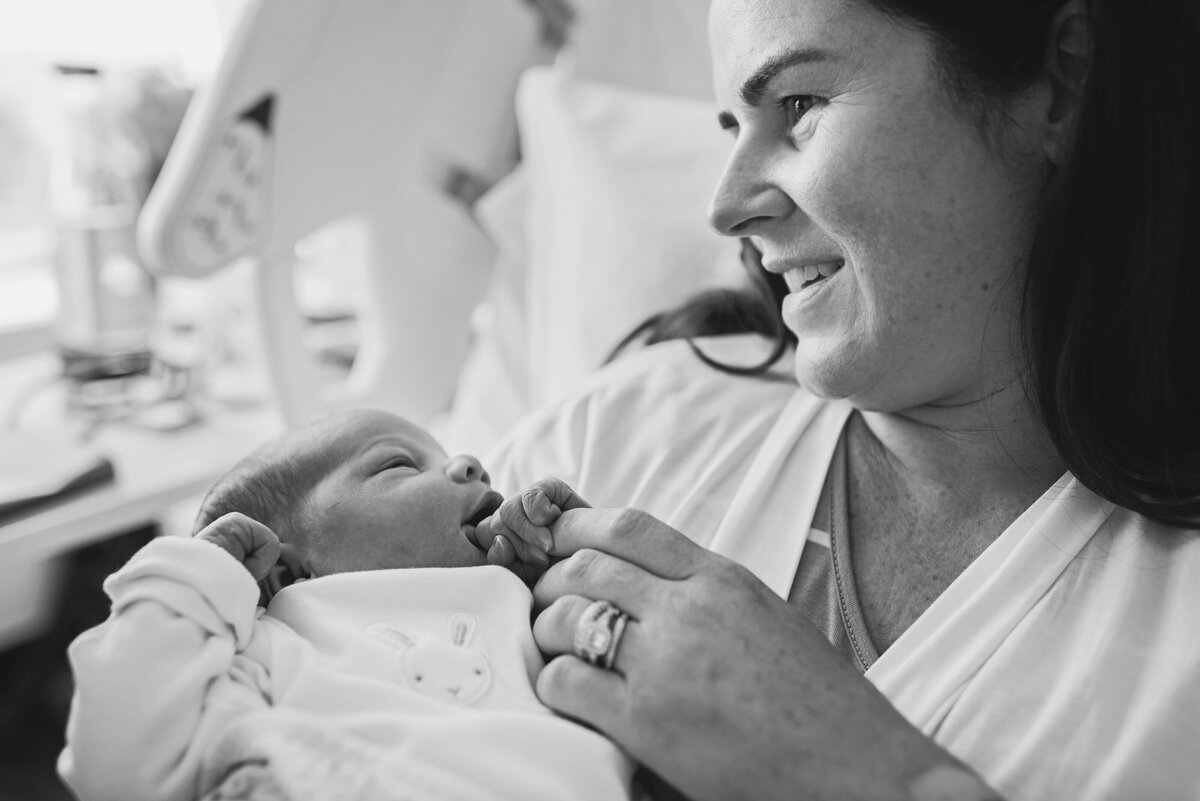 JessMorganPhotography_in_hospital_newborn_086