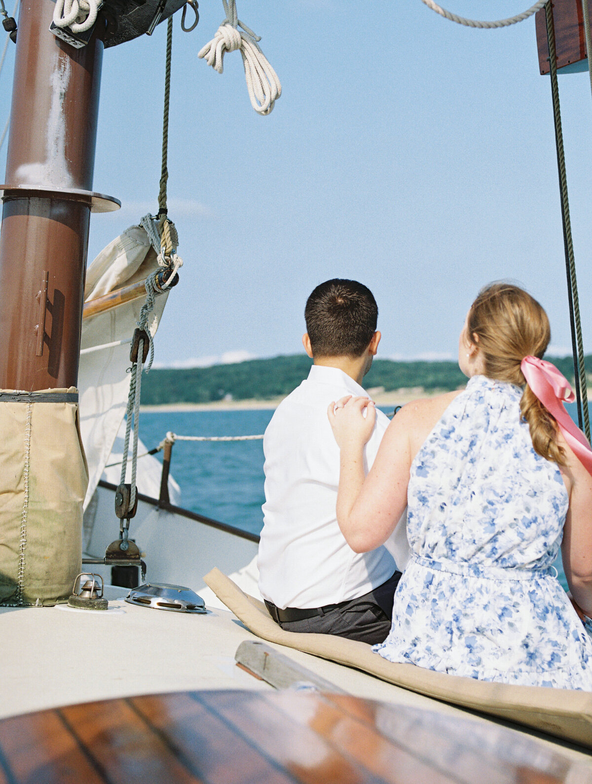 SailboatEngagementSessionOnLakeMichigan-35