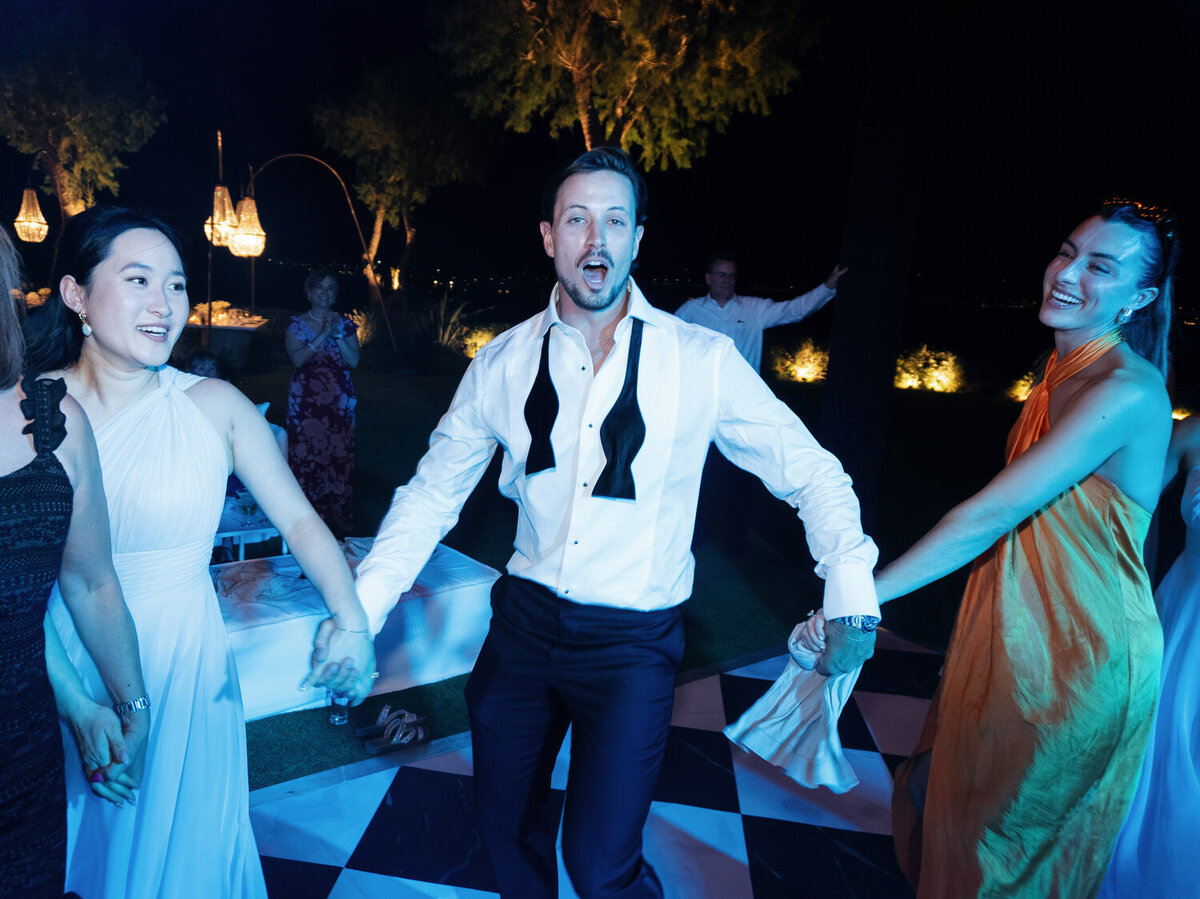Romantic-Wedding-at-Island-Art-and-Taste–The-Residence-147