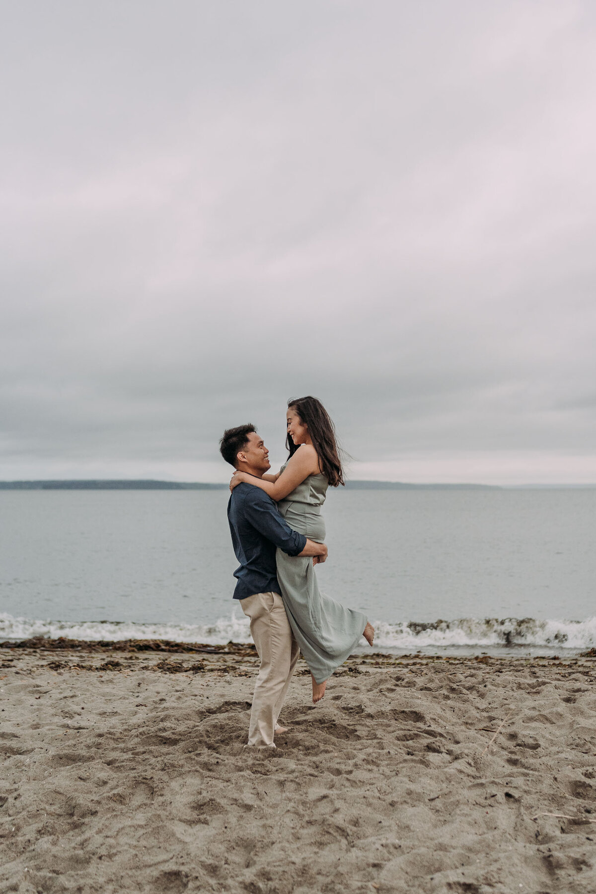 Joyce Li Photography Destination Wedding Elopement Engagement Lifestyle Portrait Photographer West Coast Seattle Washington California alkibeachengagement-6