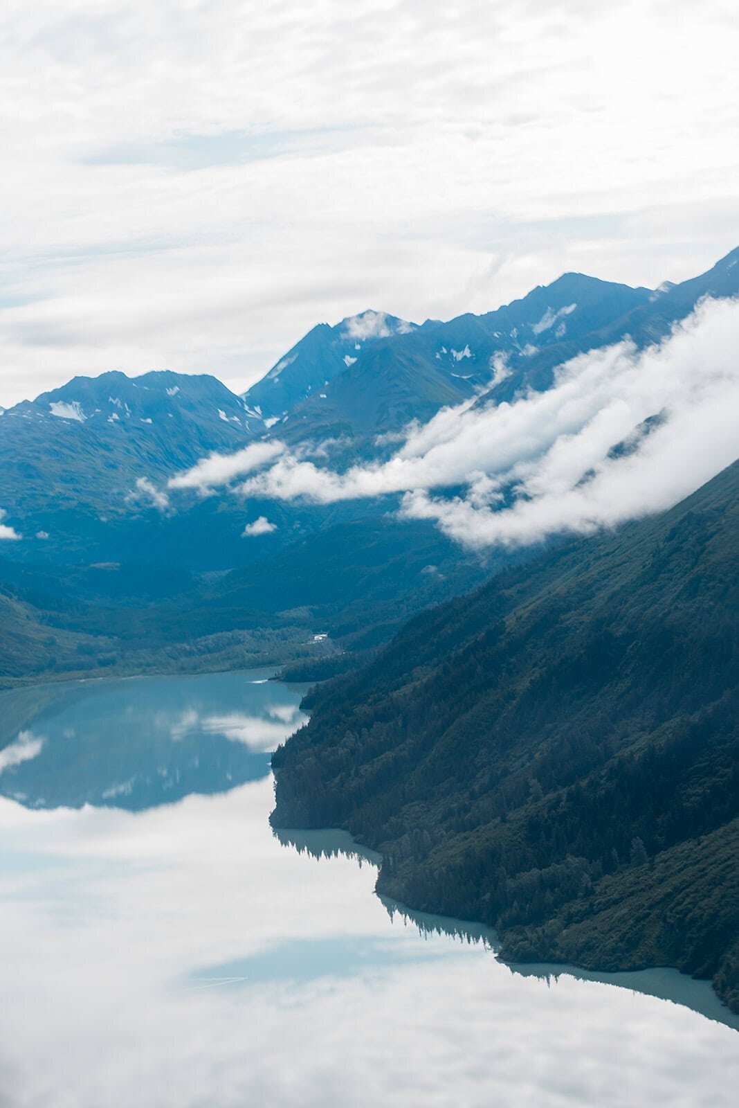 epic-romantic-wedding-destination-alaska-near-girdwood-Soul-and-Sky-Weddings