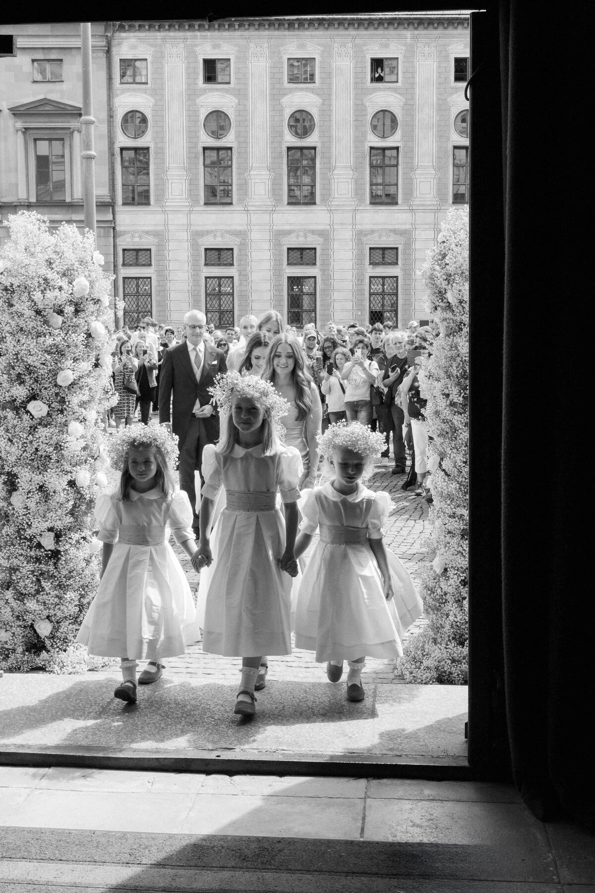 FloraAndGrace_JasminJohanna_Editorial_Wedding_Photographer (1 von 1)-79