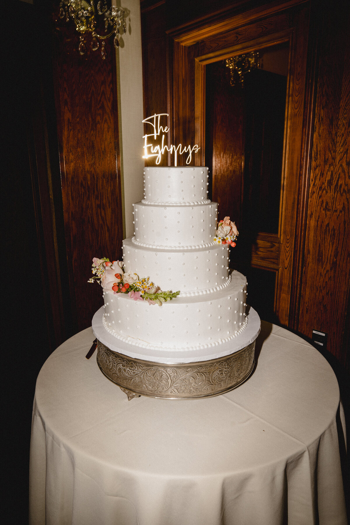 swiss-dot-wedding-cake-saint-clements-castle