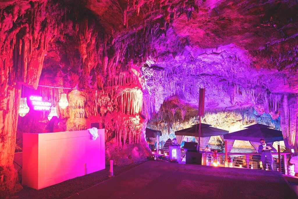 Revolve-Bermuda-Crystal-Cave-Party-Dasfete-13