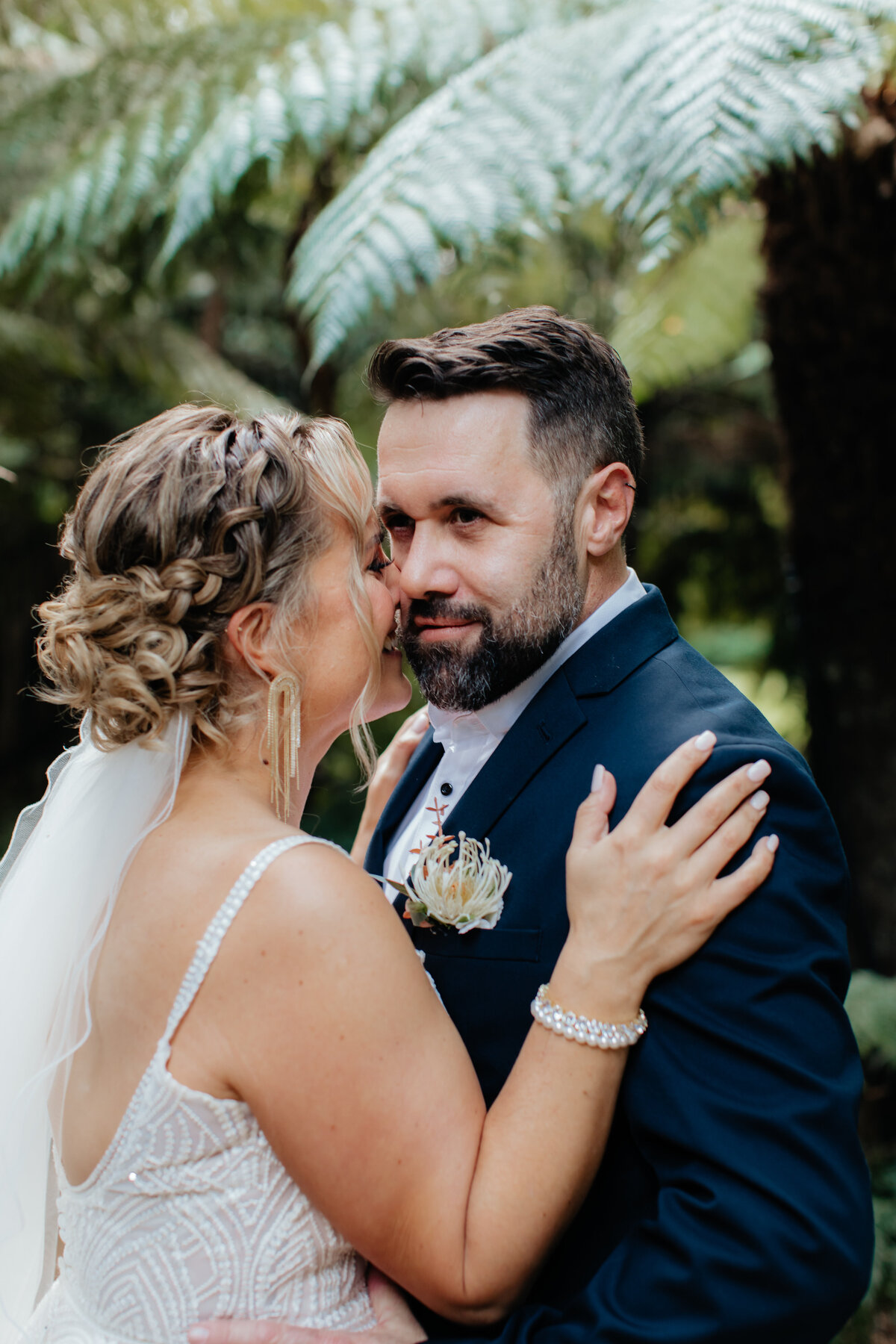 CEREMONY-COUPLE-551