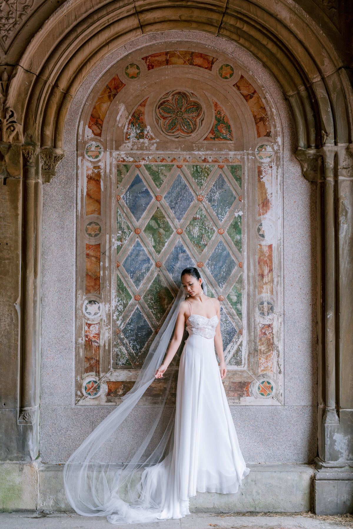 0089 NYC Boathouse Wedding Spring_Central Park_Photography by Emma