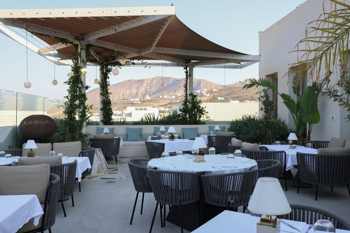 Waterstone - NOŪS Santorini - Santorini - Luxury Boutique Hotel - NOŪS Santorini-ELIO's Restaurant