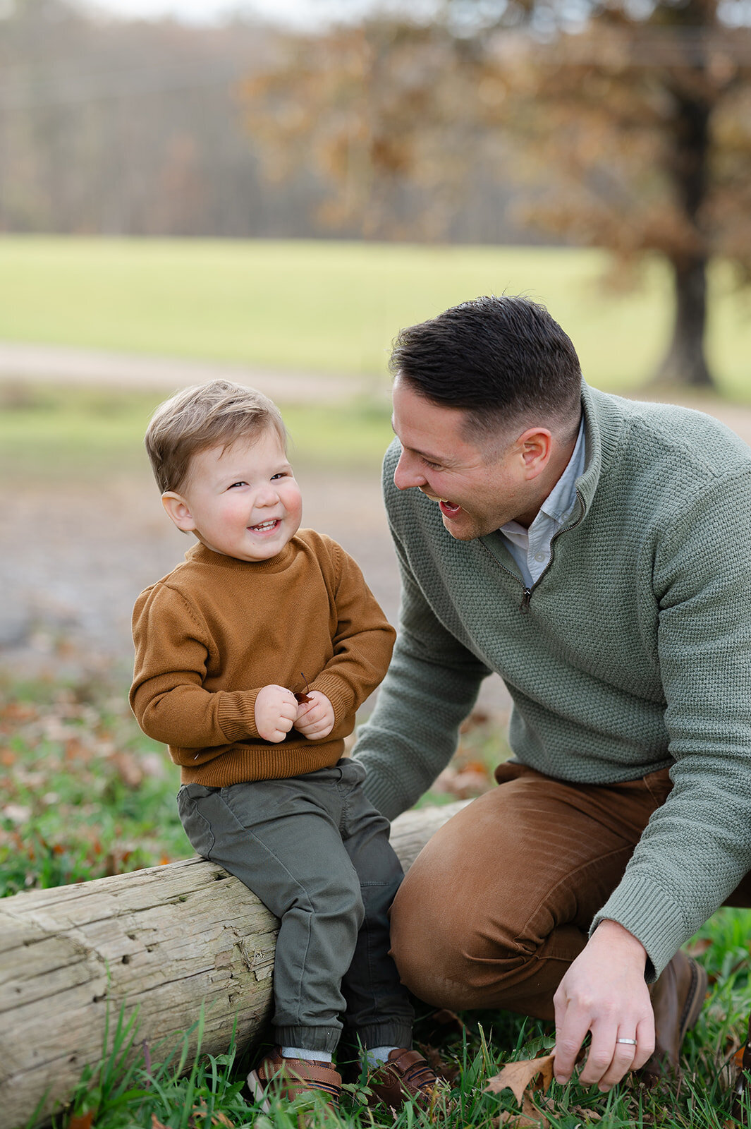 Family-Photos-at-Auer-Farm-Bloomfield-CT_0038