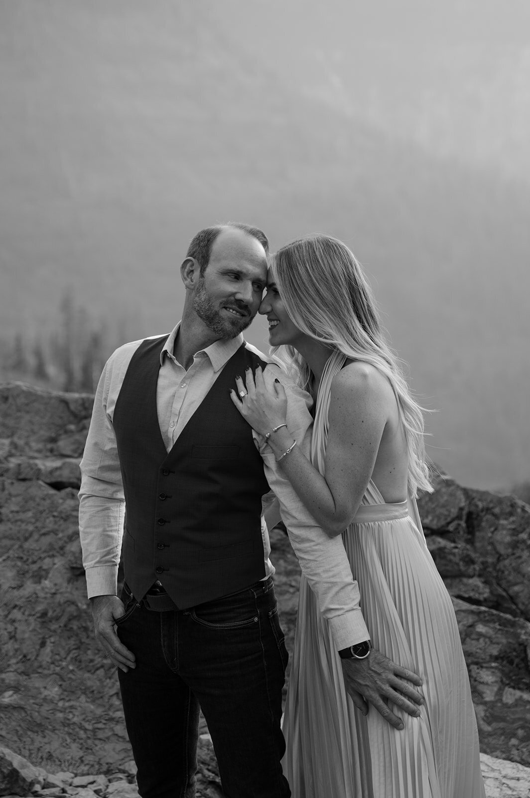 vintage-hollywood-glacier-national-park-elopement-presley-gray-photo1373