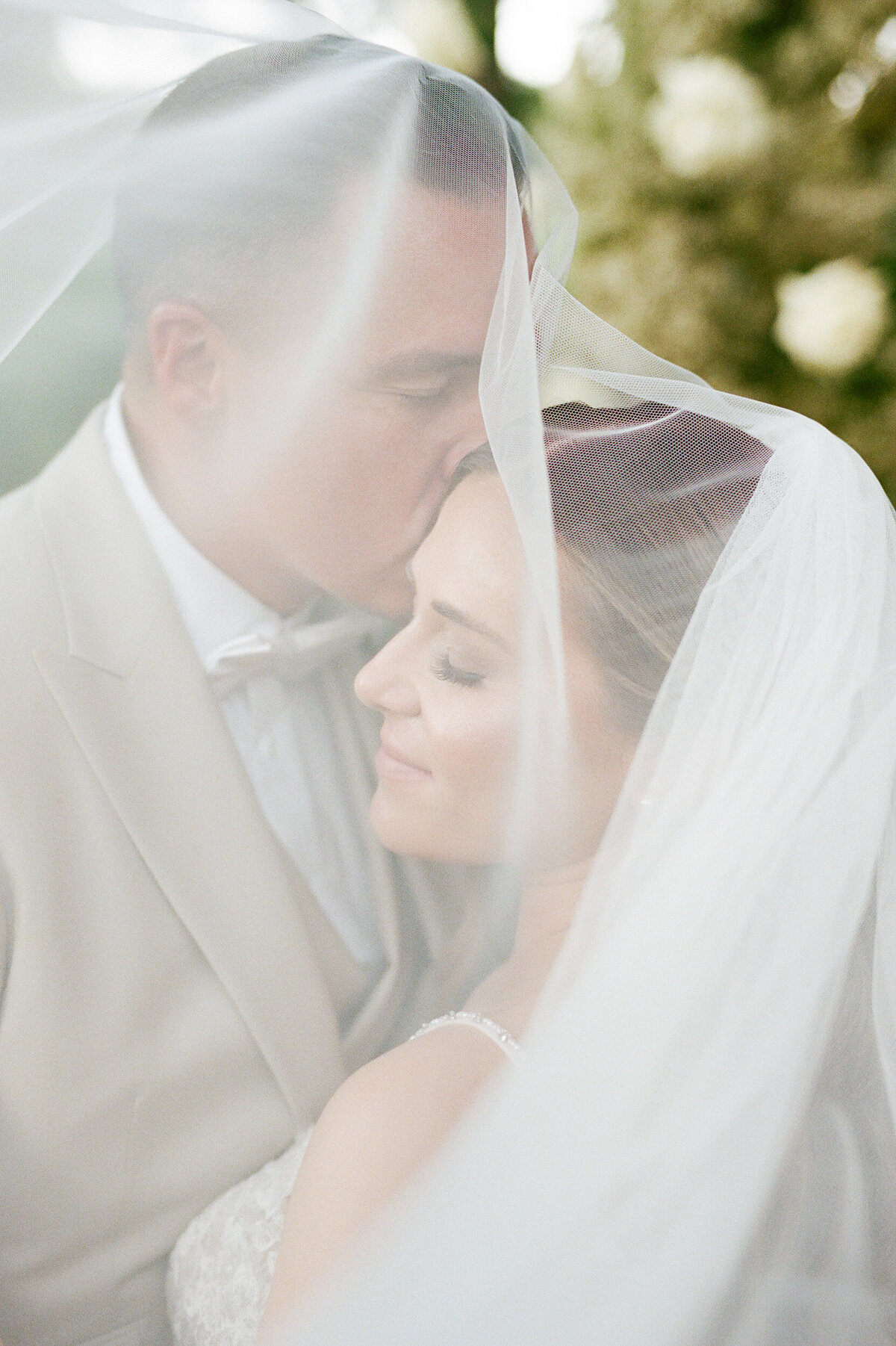 35mm Film Wedding Photography-104-721410060010
