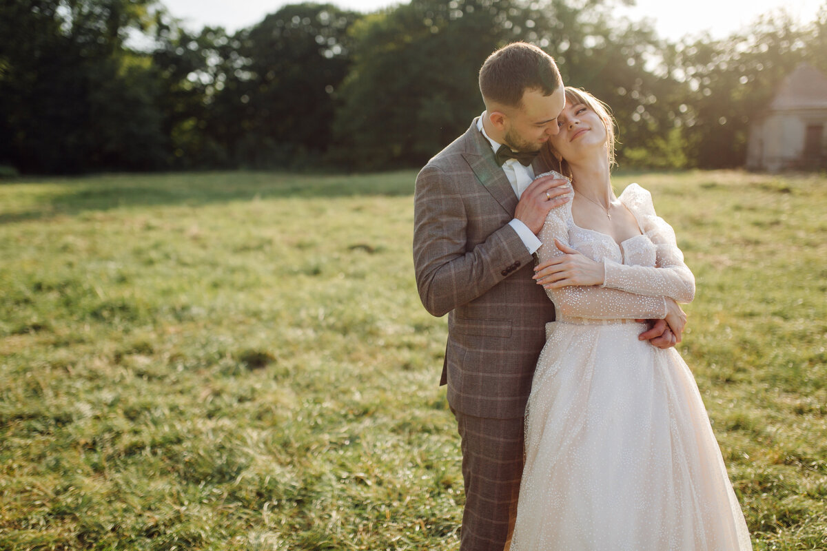 romantic-wedding-couple-love (2)