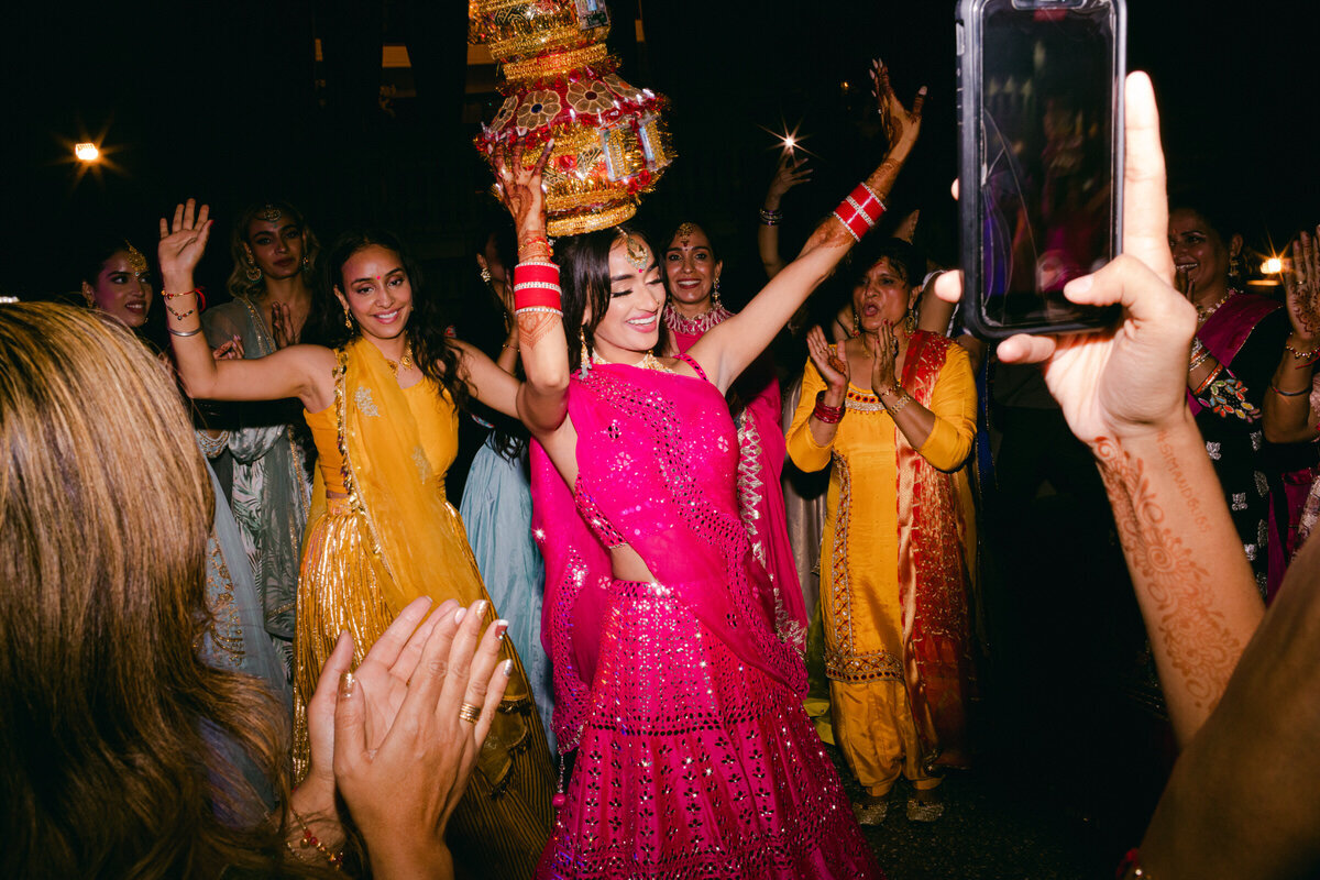 toronto-wedding-photographer-sikh-sangeet-049
