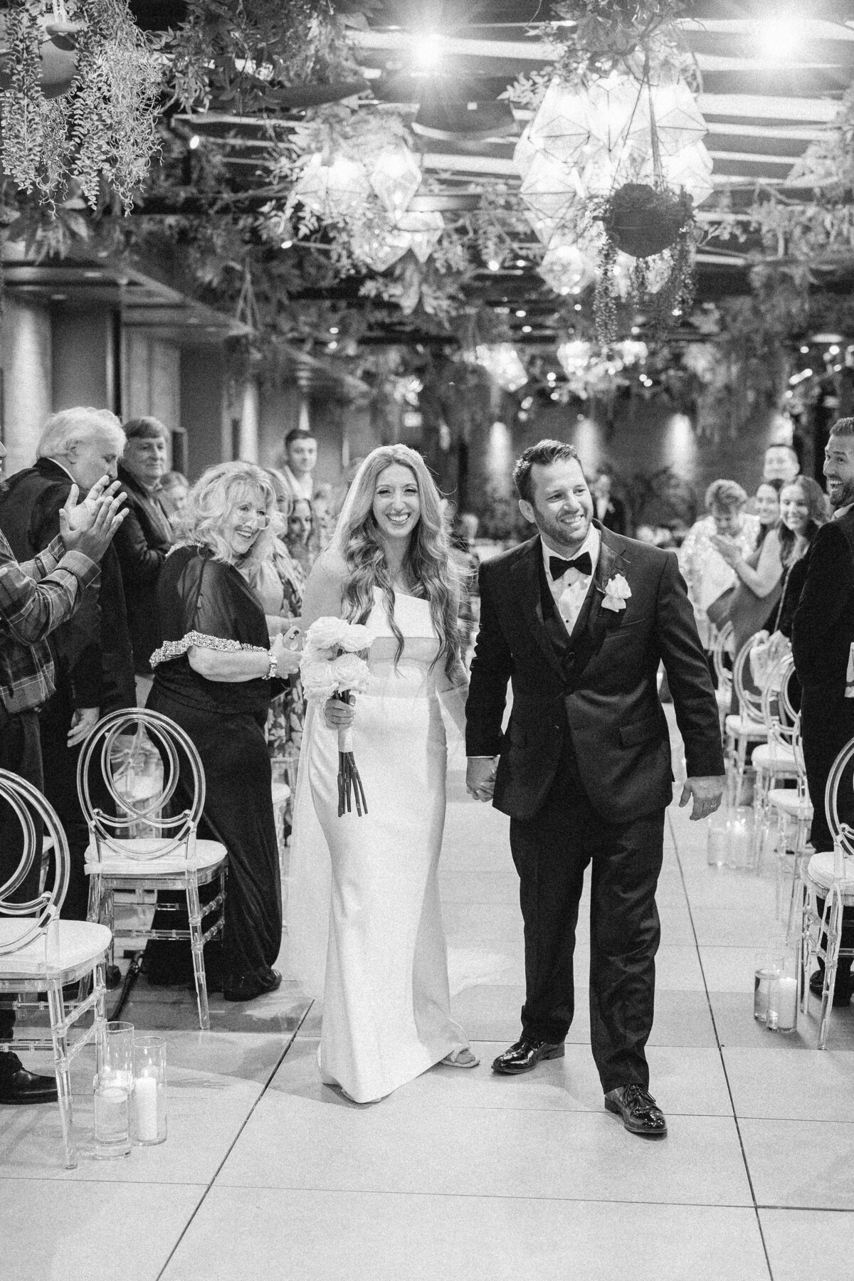 kendra_nick_wedding_bw-950