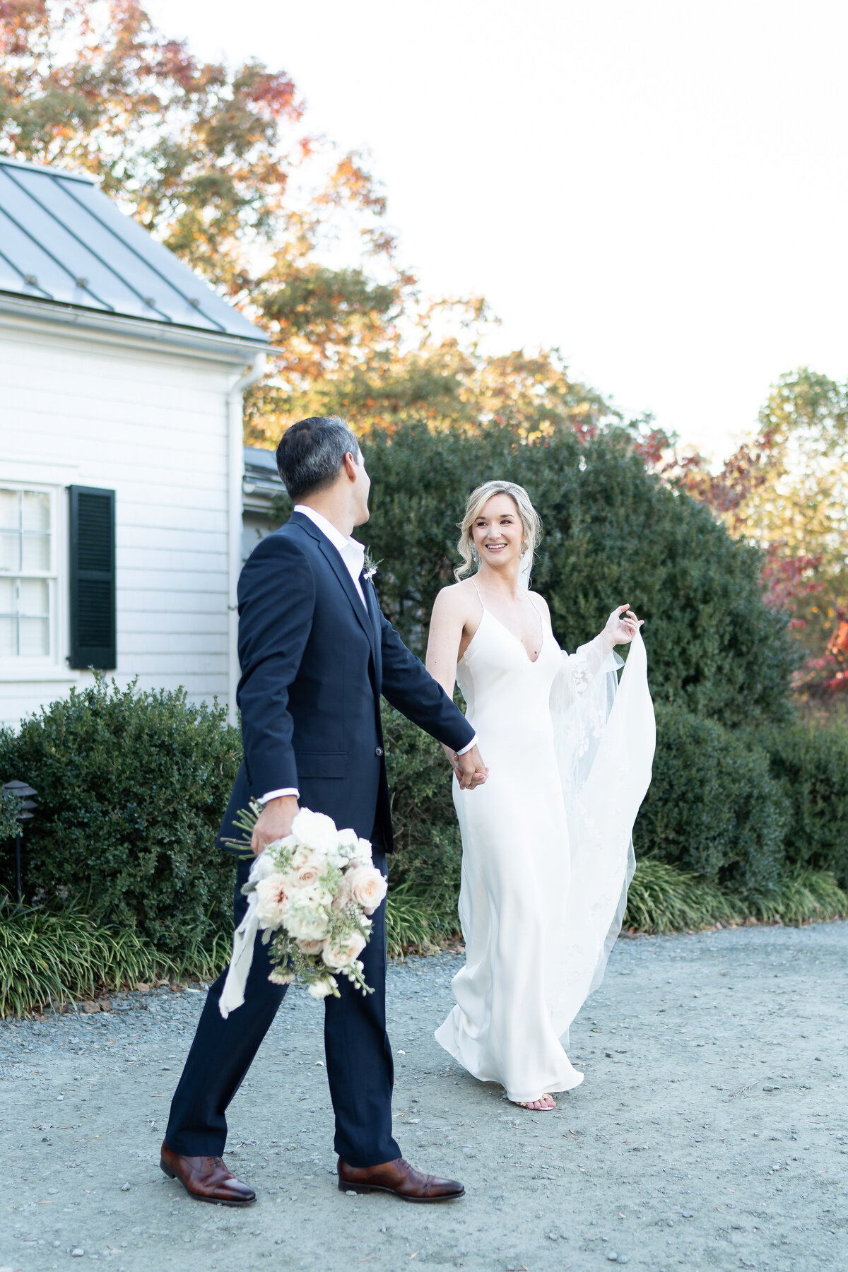 Hannah Malloy Virginia Wedding Portrait Family Photographer-712