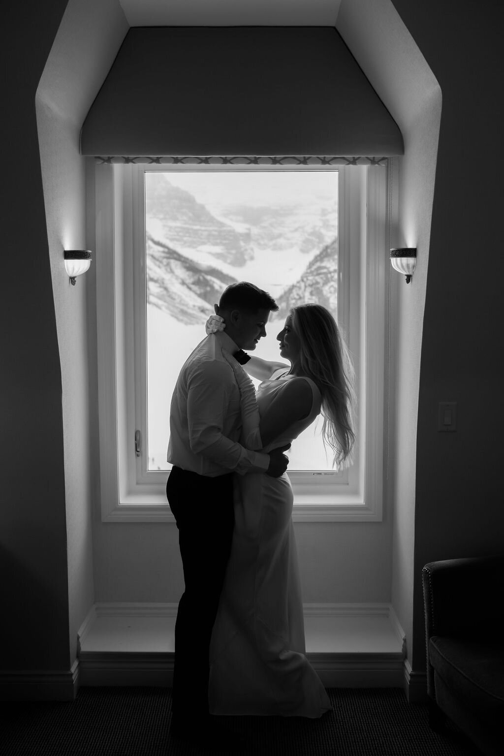 LakeLouiseElopement-S&V-NaomiJanePhoto-01674-2