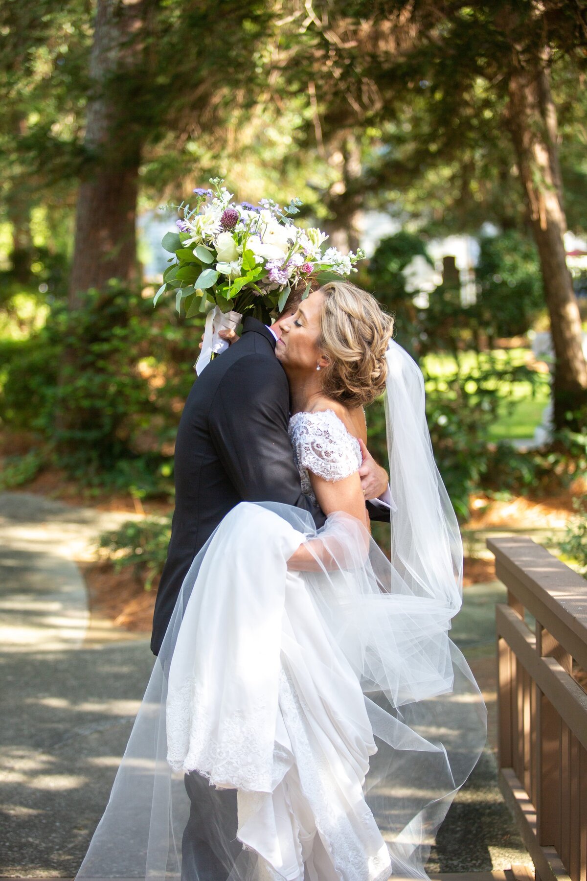 bride-groom-embracing