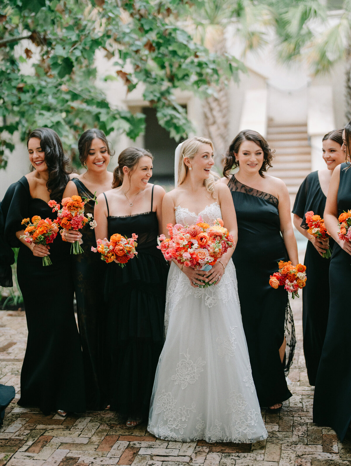 commodore-perry-estate-wedding-spring-bridal-party