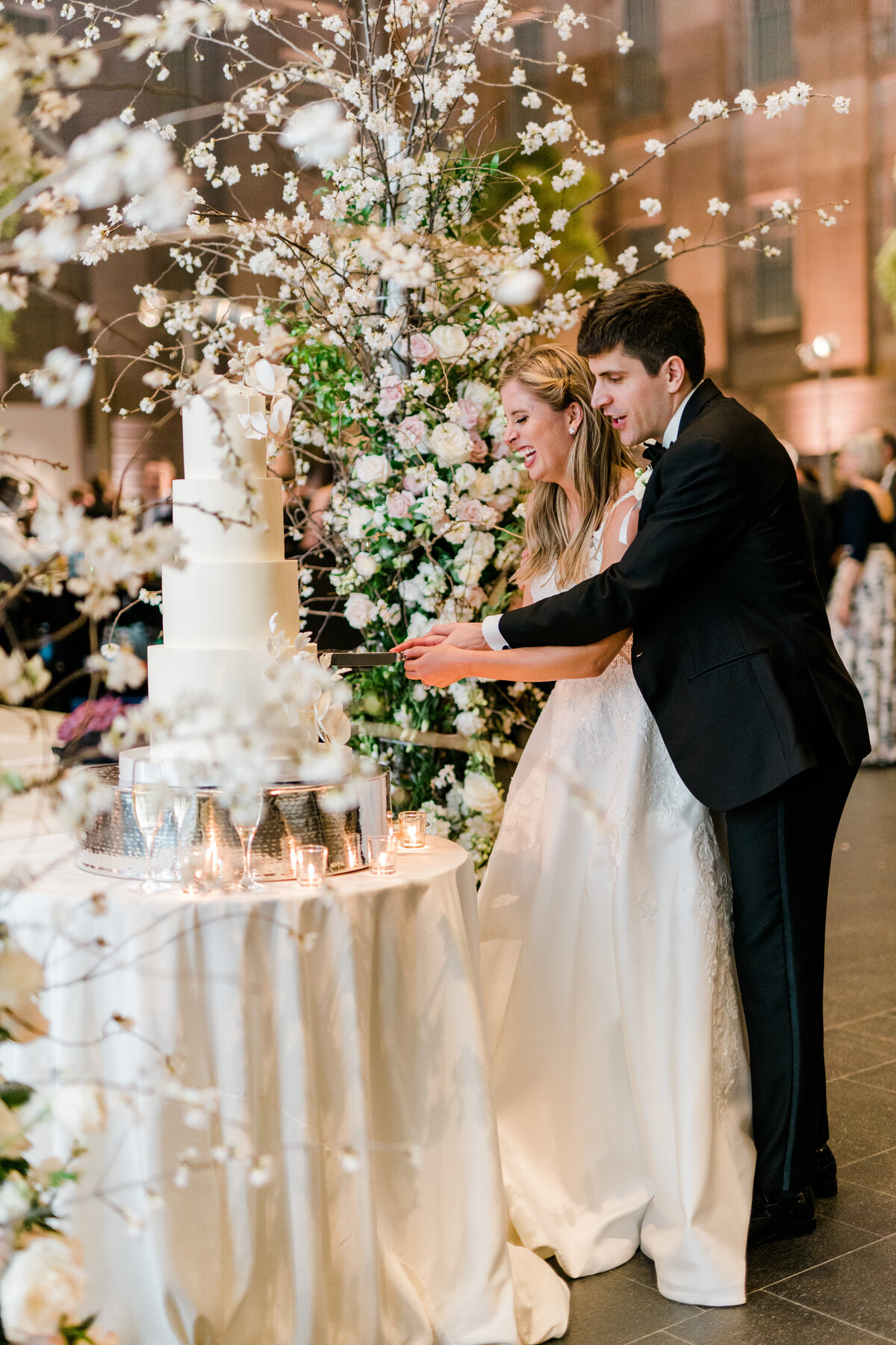 LibbyPeter_National_Portrait_Gallery_Hotel_Washington_Wedding_Washington_DC_VA_MD_Wedding_Photographer_Angelika_Johns_Photography-03535