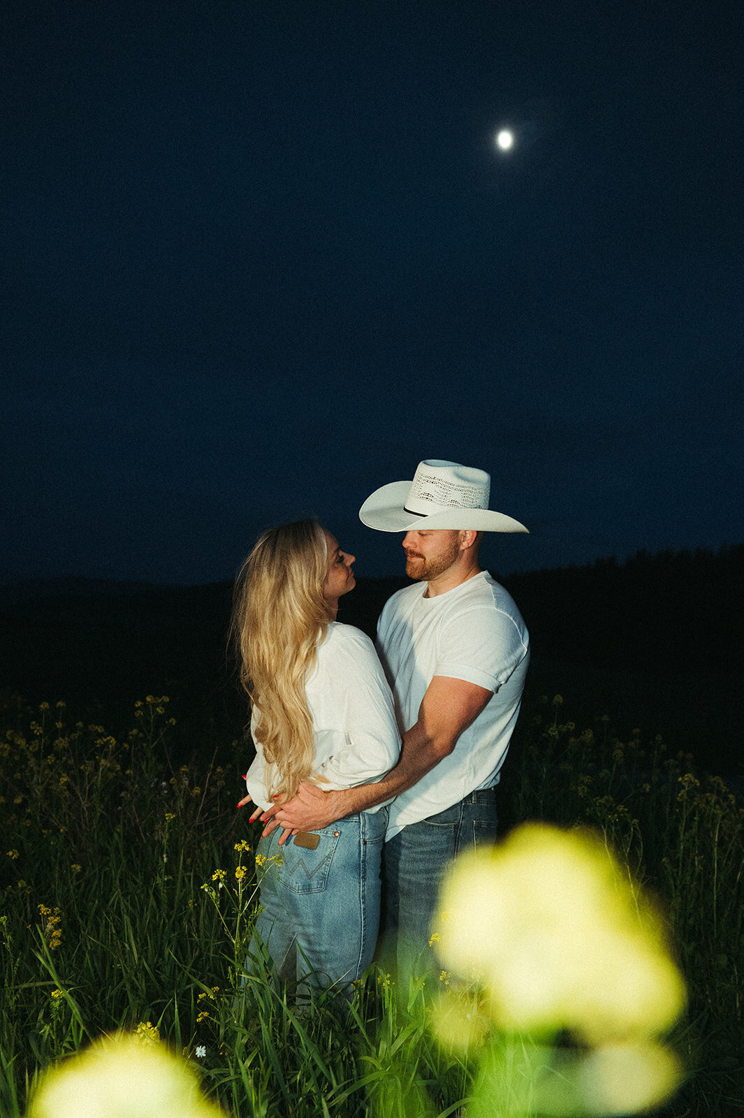 presley-gray-nighttime-western-montana-engagement0145