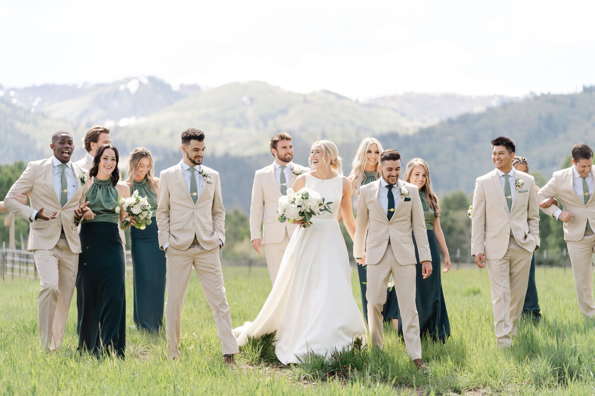 montage-summer-park-city-catholic-wedding-pepper-nix-loganwalkerphoto-419L-1150